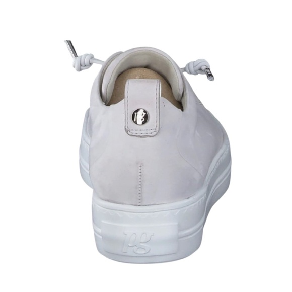 Ivory nubuk Leather Sneakers. US 7 New. - Picture 9 of 12